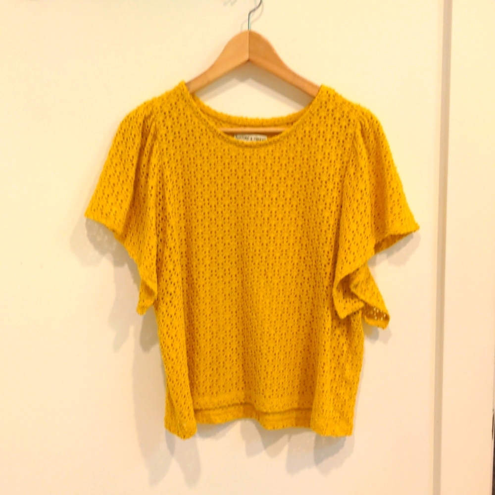 Madewell flutter sleeve eyelet top